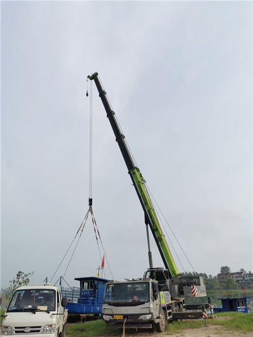 来宾市桥梁建设吊装案例